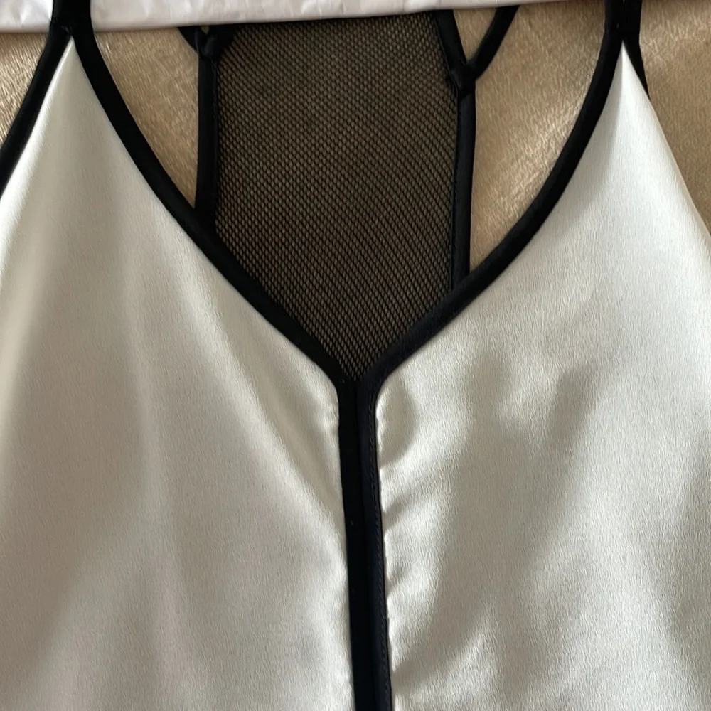Top - Picture 2 of 3